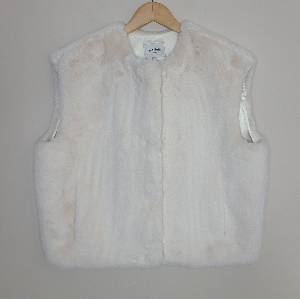 Anthropologie Molliolli Eco-Fur Women's Ivory Vest Size‎ M/L
